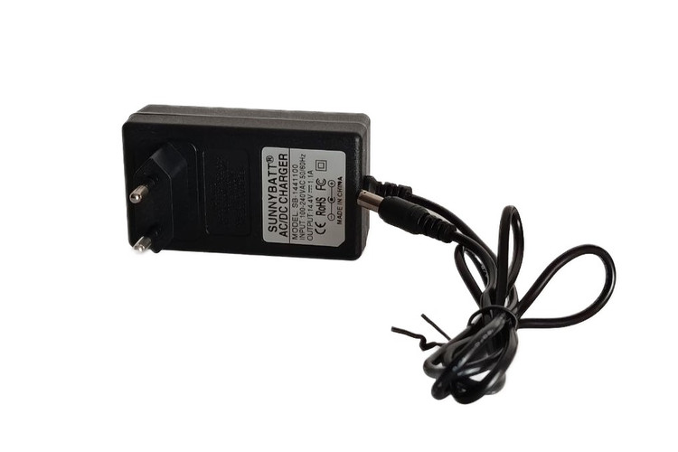 پاوربانک ناخن کاری